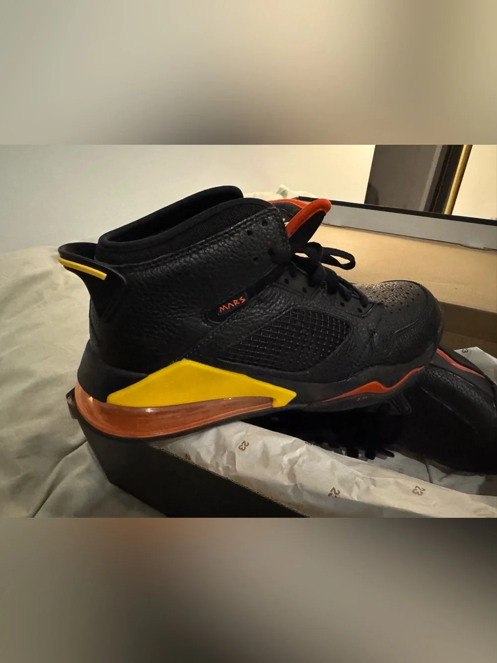 Jordan’s Mars 270-  Team Orange